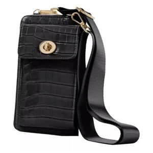 Samantha Brown To-Go Quilted Mini Crossbody - black